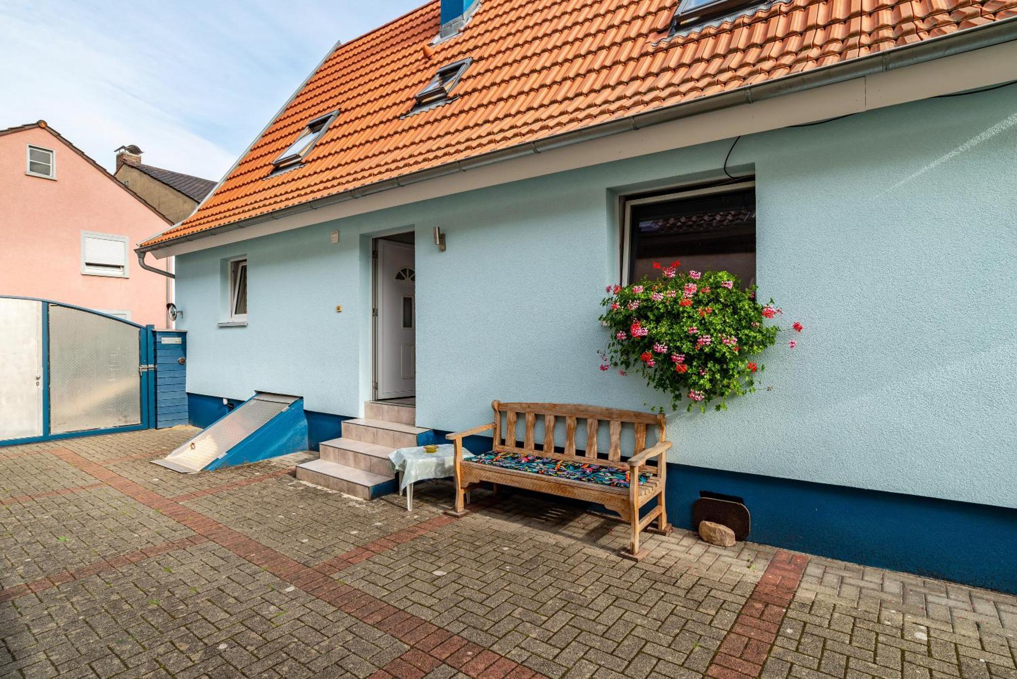 Ferienwohnung Blaues Haus Ubstadt-Weiher Eksteriør billede